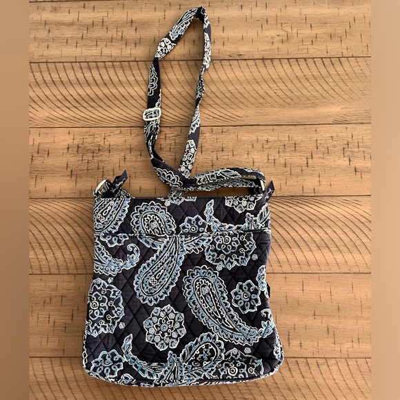 VERA BRADLEY Triple Zip Hipster Crossbody Bag - Picture 2 of 4